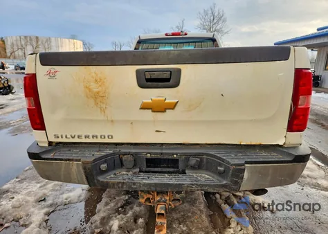 2014 Chevrolet Silverado K3500 z USA, uszkodzony, nr VIN 1GC0KZCGXEF138642